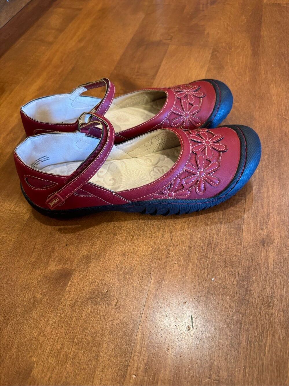 Jambu Rosetta Women’s Size 10M Red Floral Mary Jane Comfort Shoes